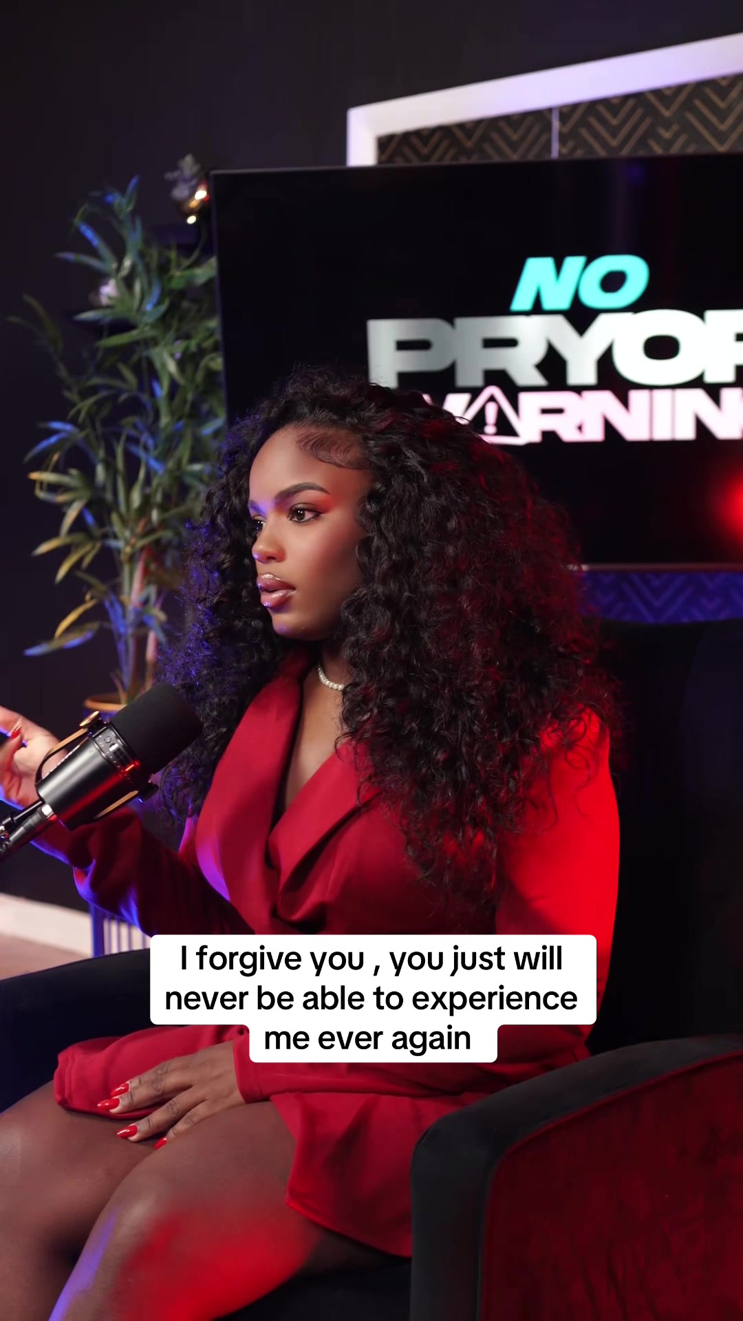@thearielpryor