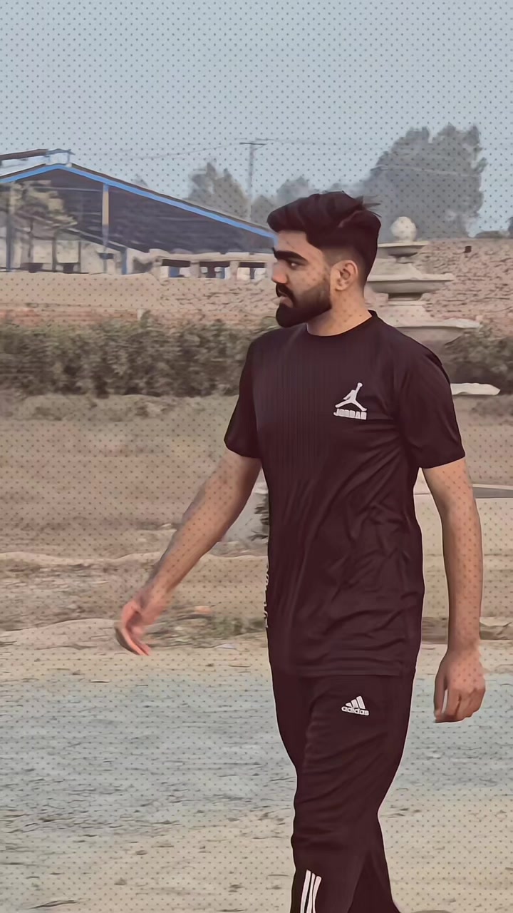 @عمر بھٹی 🦅
