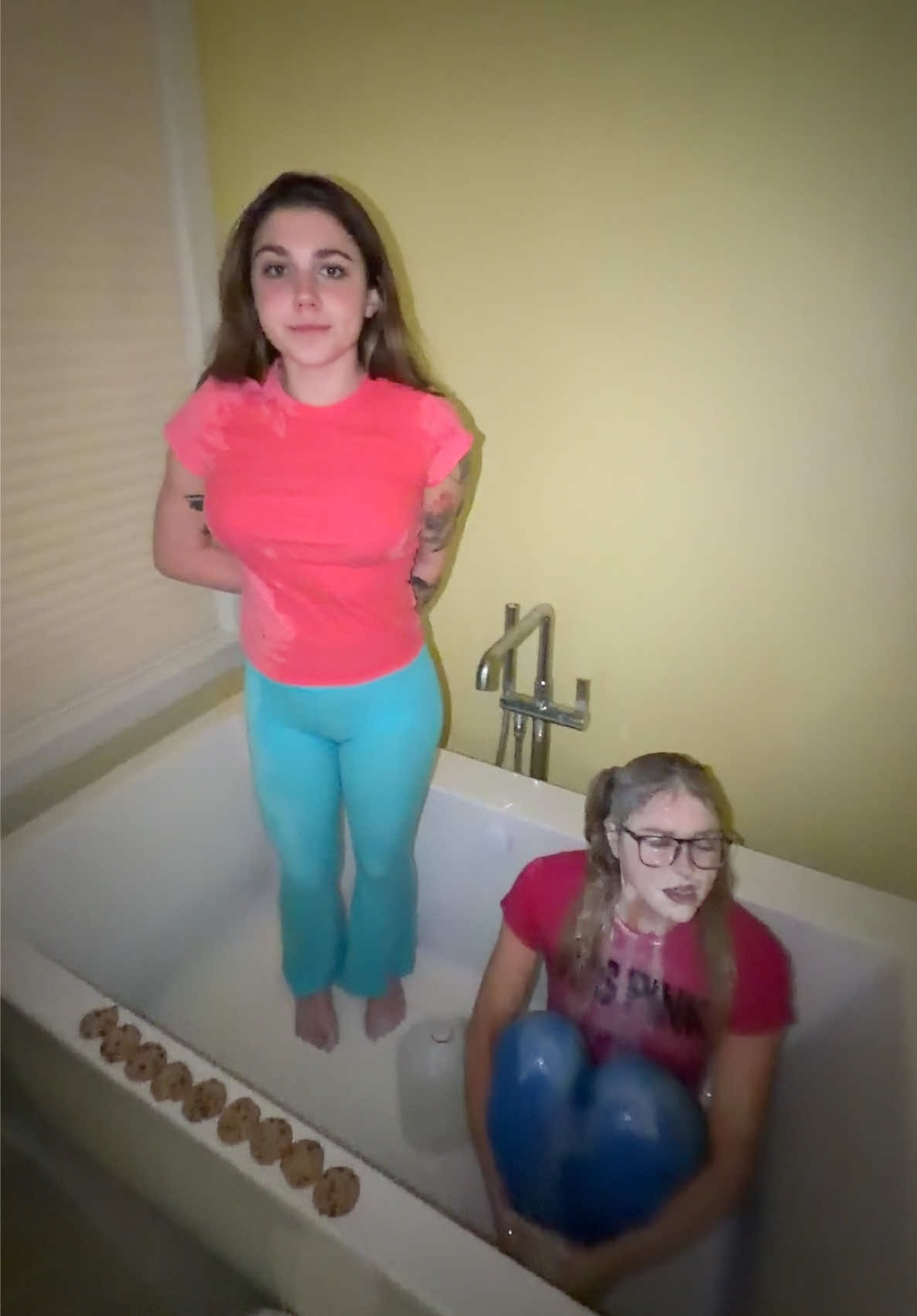 @alexisaevans_