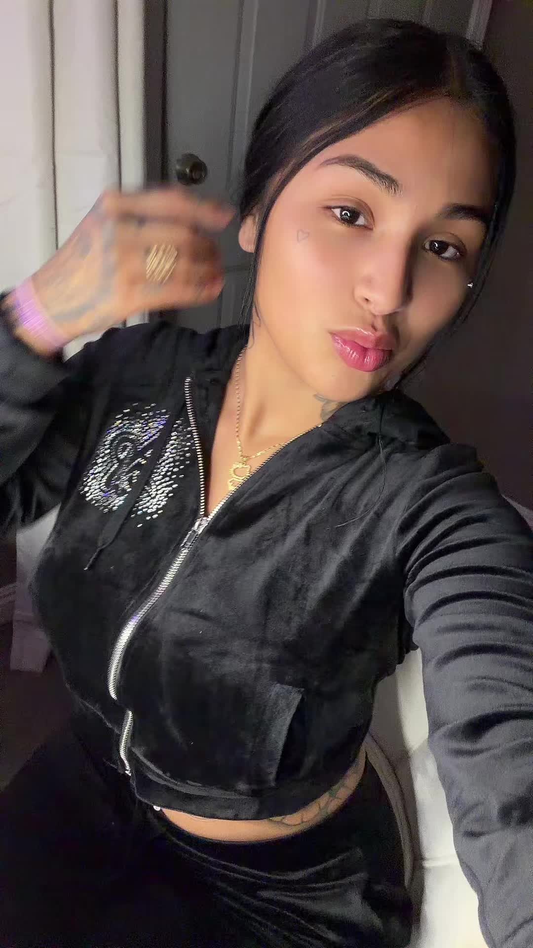 @Playgirllove
