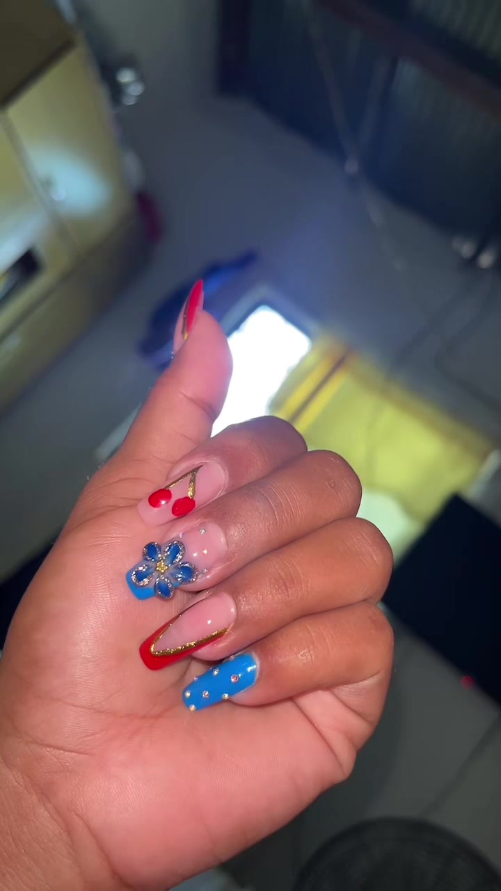 @🧃Angélica🌻