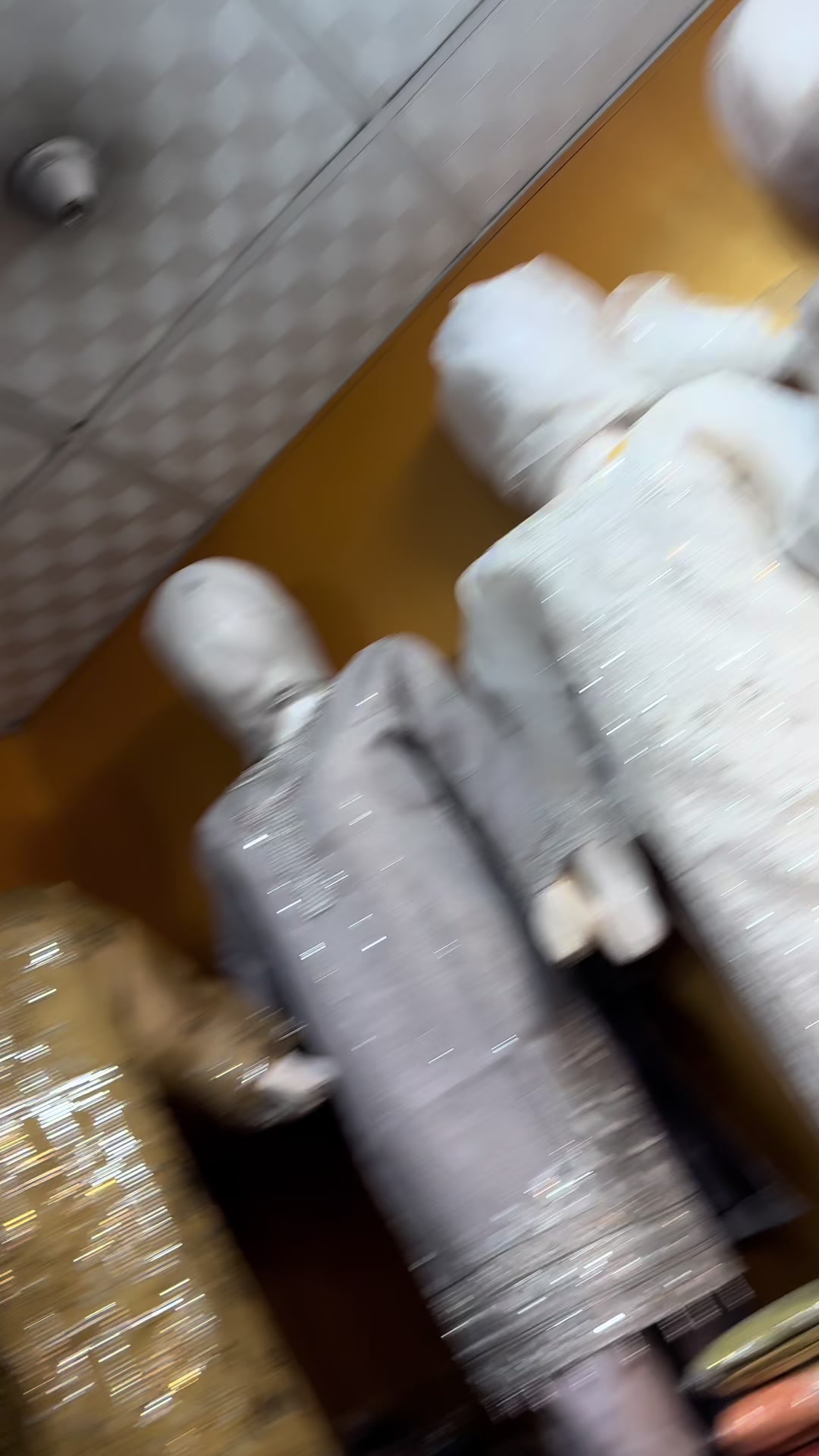 @Golden Garments