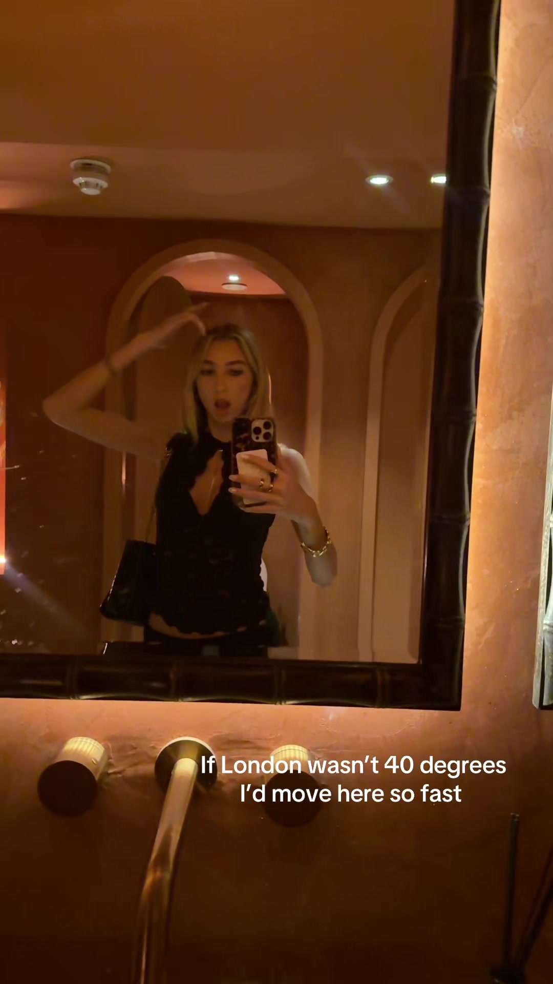 @isabella