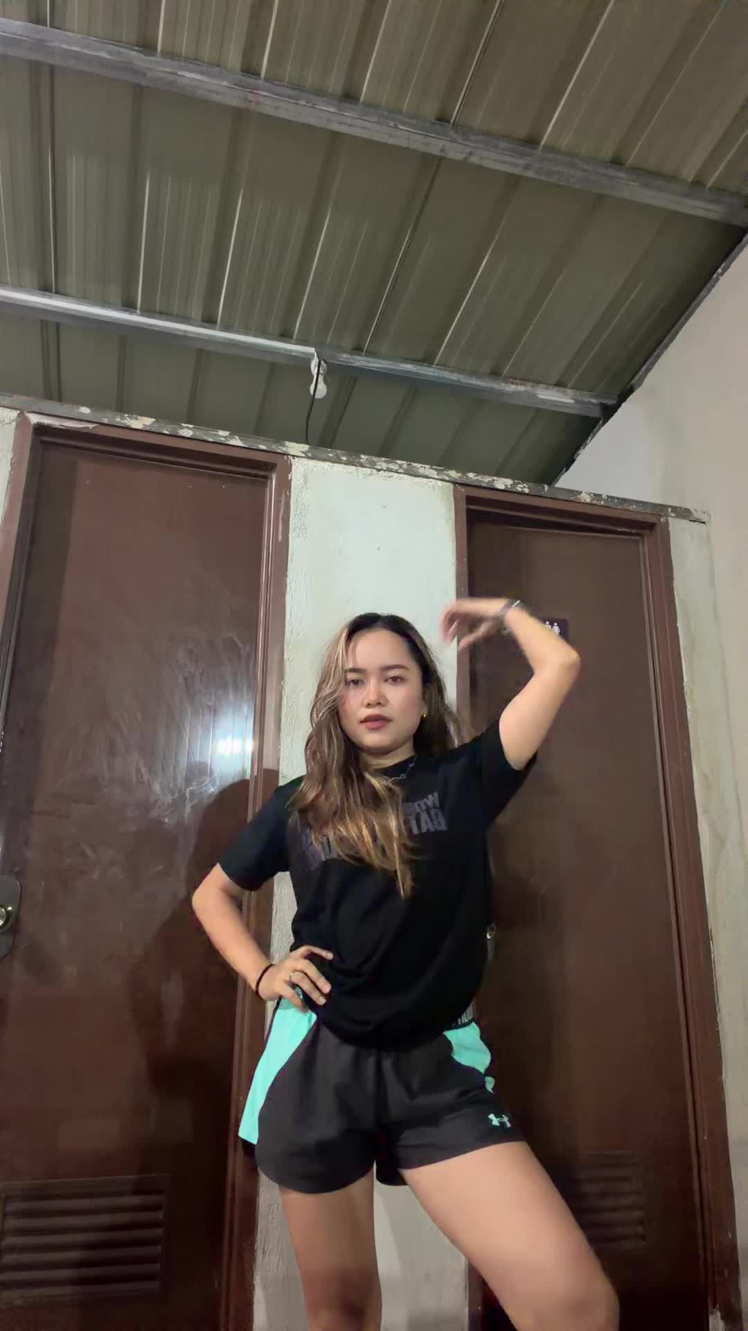 @Nicole Flores