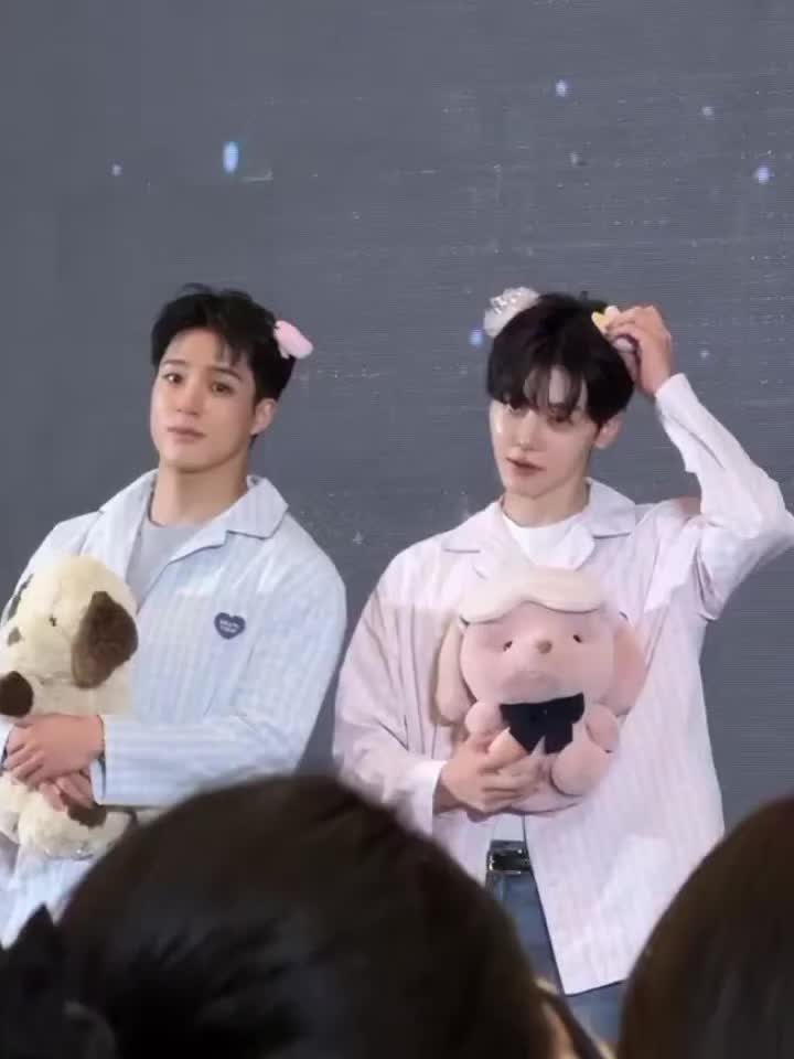 @Ara🐶🐰 ★★⁶⁵