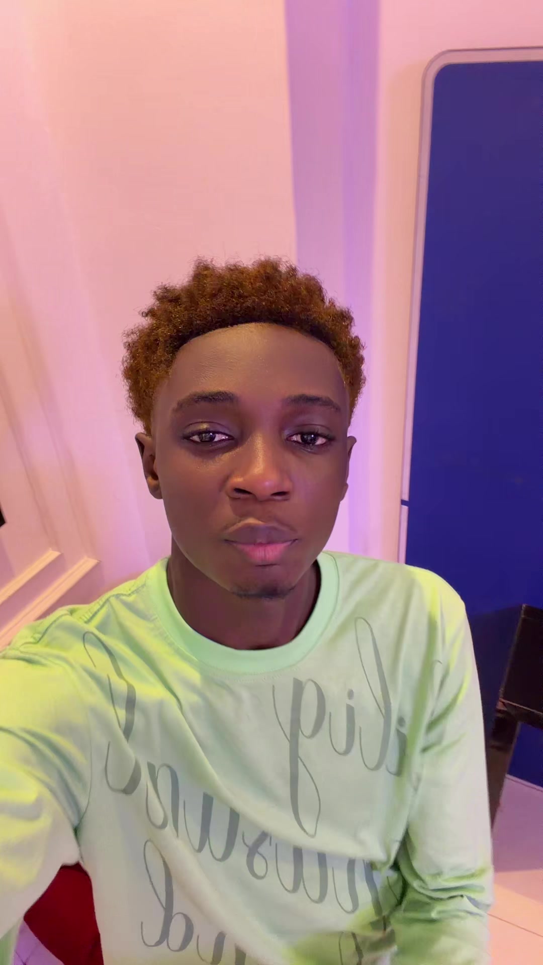 @Boy Alone💜🕊️
