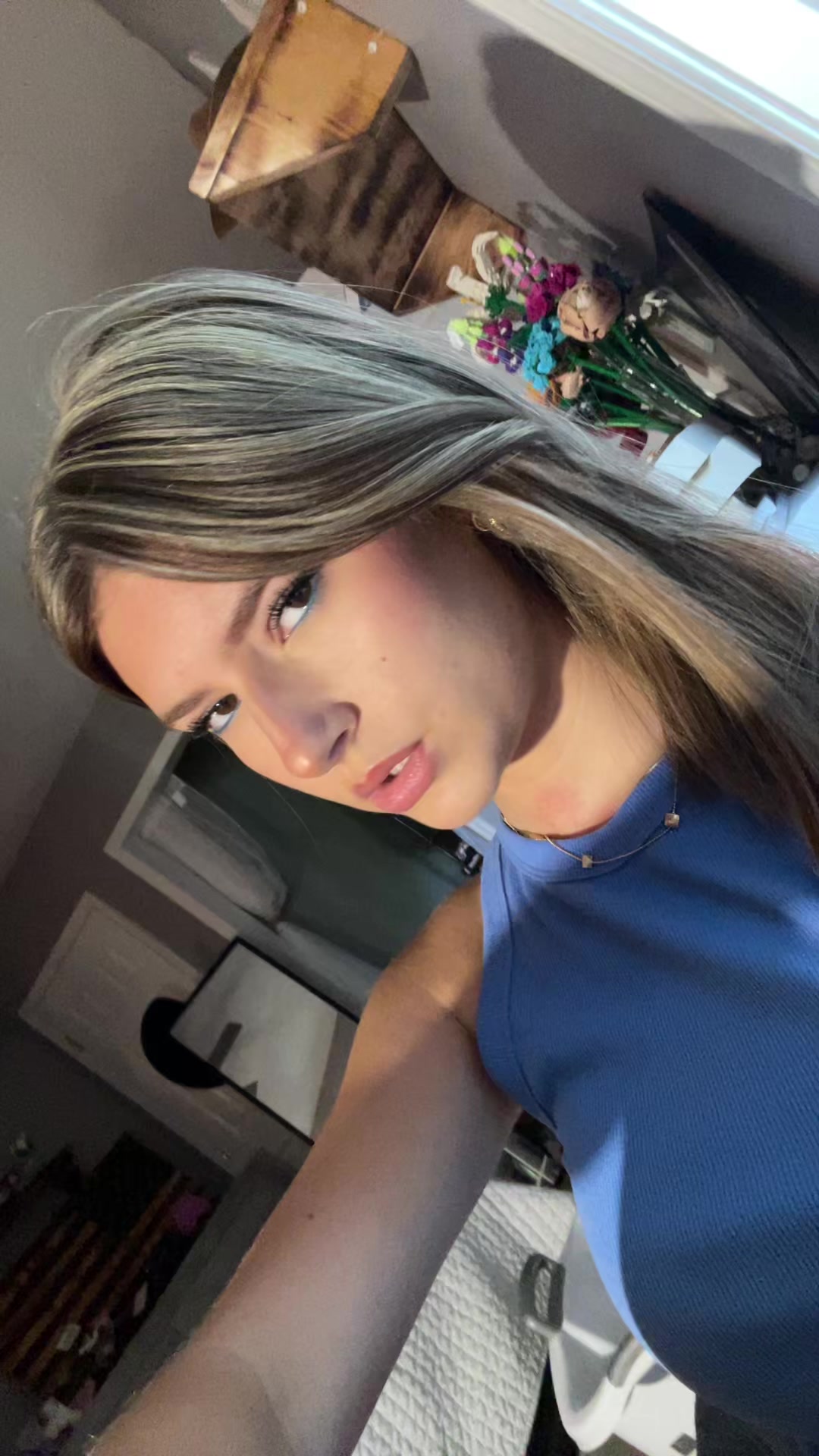 @️