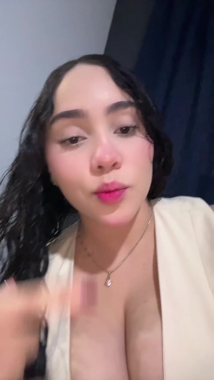 @Andrea Villasmil