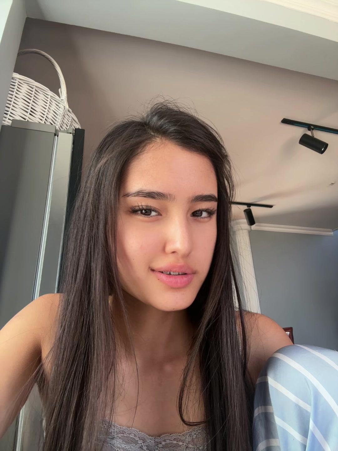 @aidoni