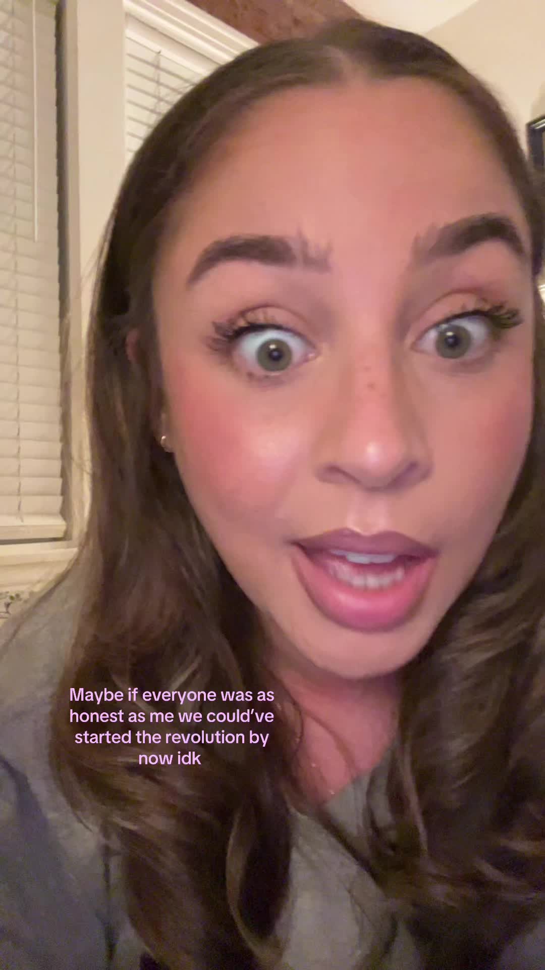 @zoefromtheinternet