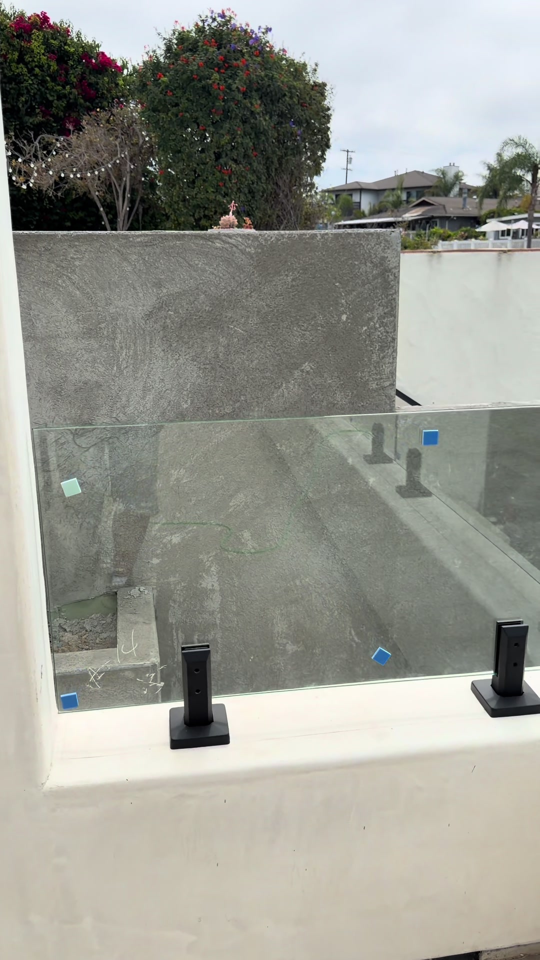 @chavaglass