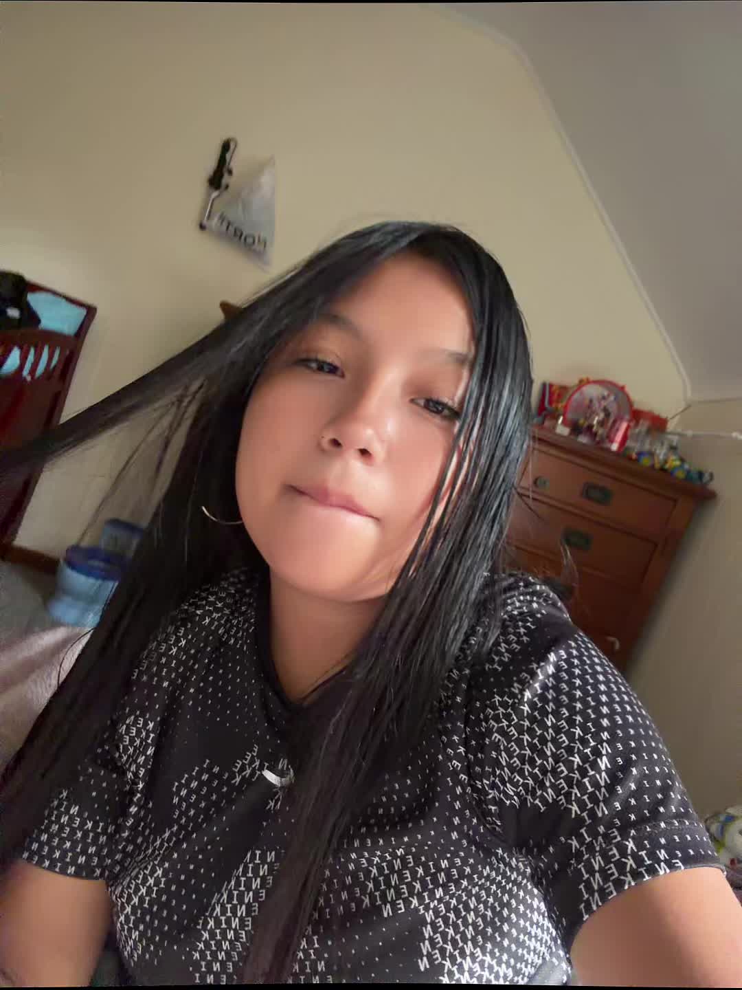 @👸🏻.!