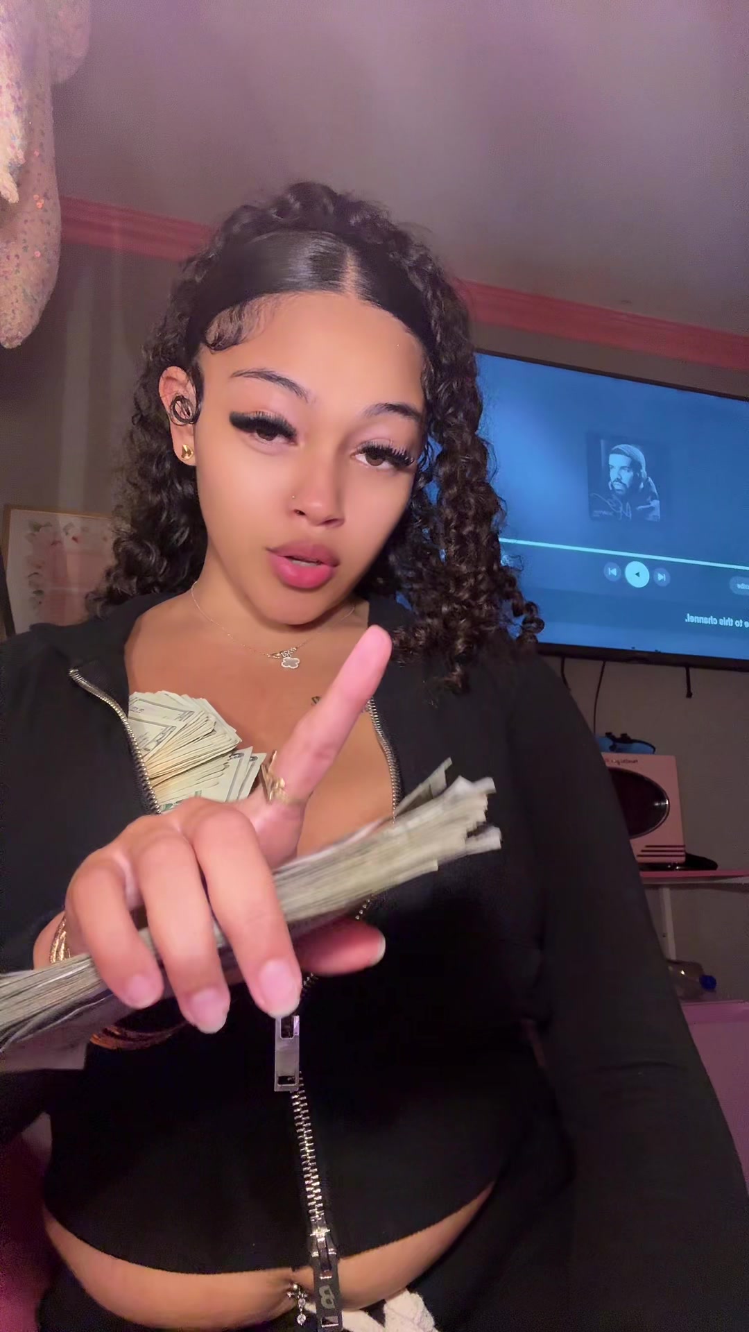 @a.ashleynn