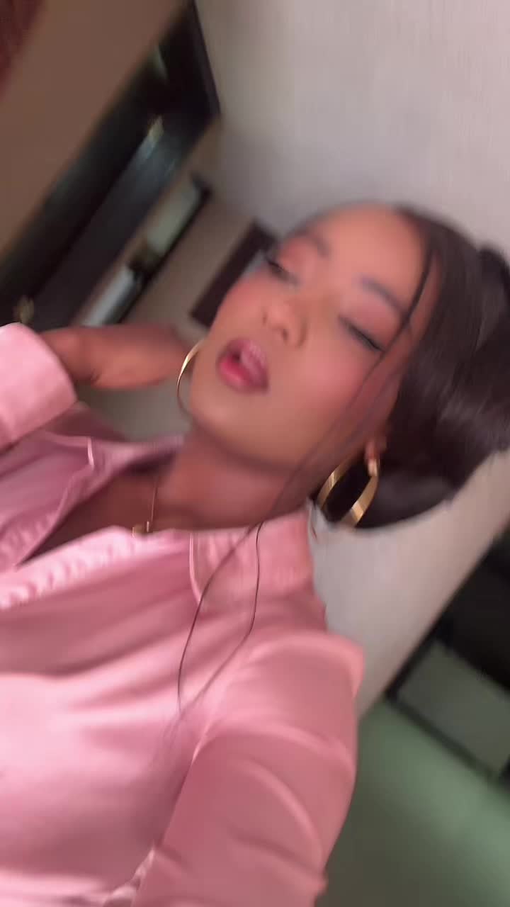 @Vanessa 🤎 G 02