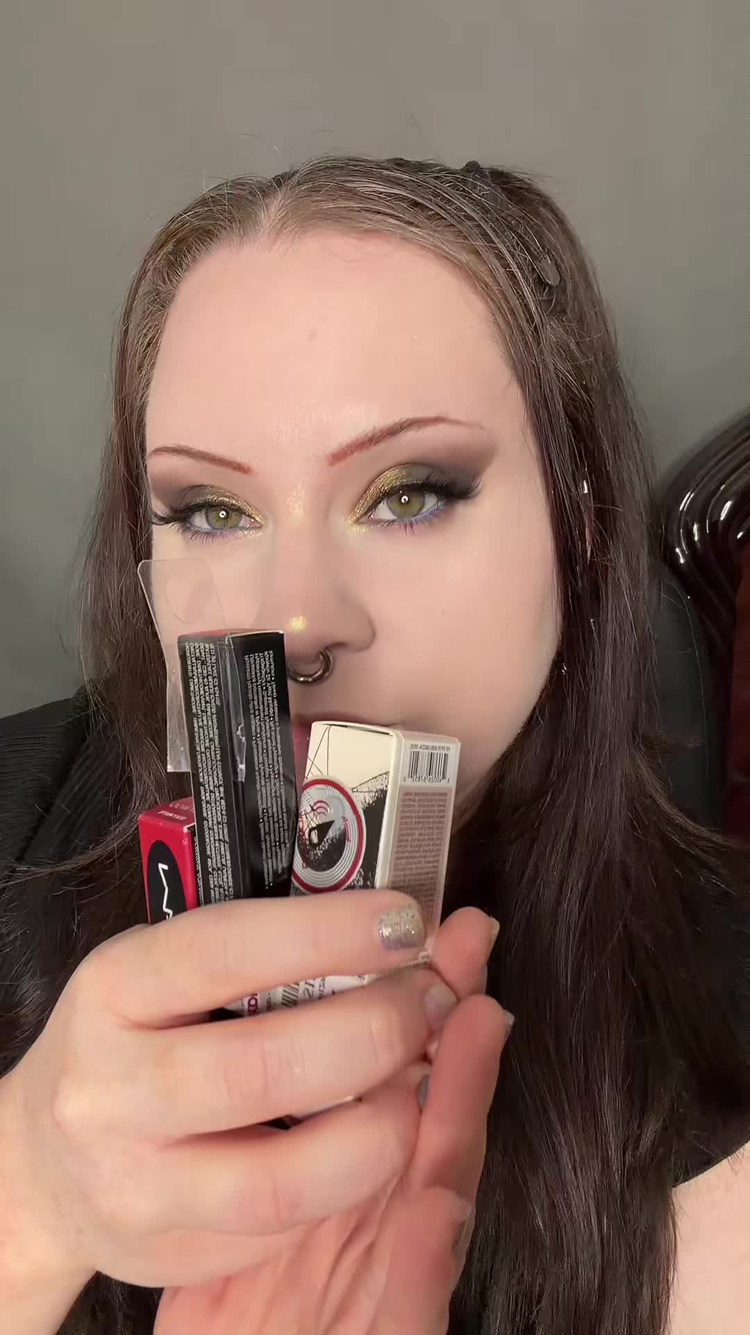 @ℭ𝔥𝔢𝔶𝔢𝔫𝔫𝔢 🖤🕷️