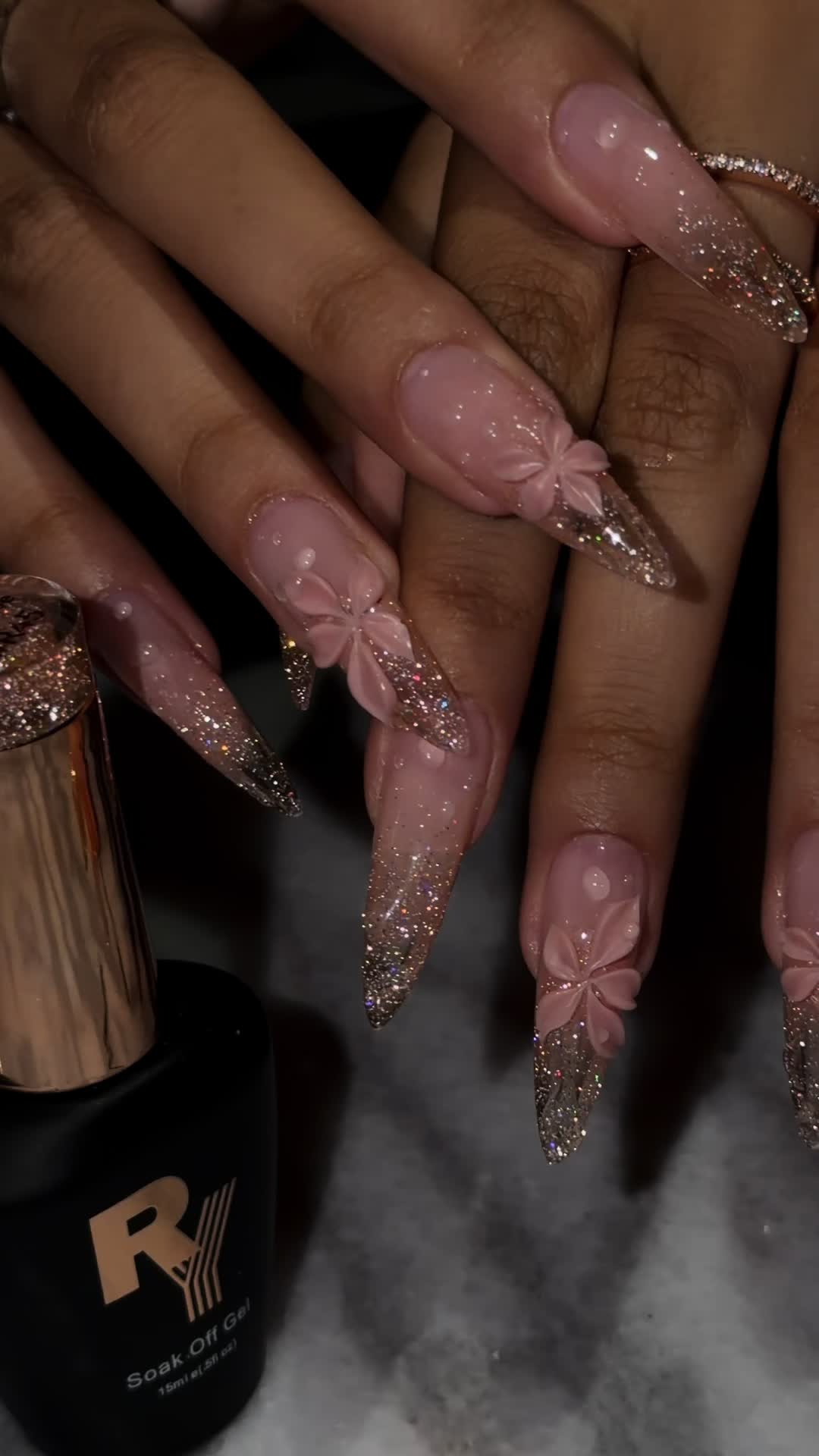 @Riya's Nails