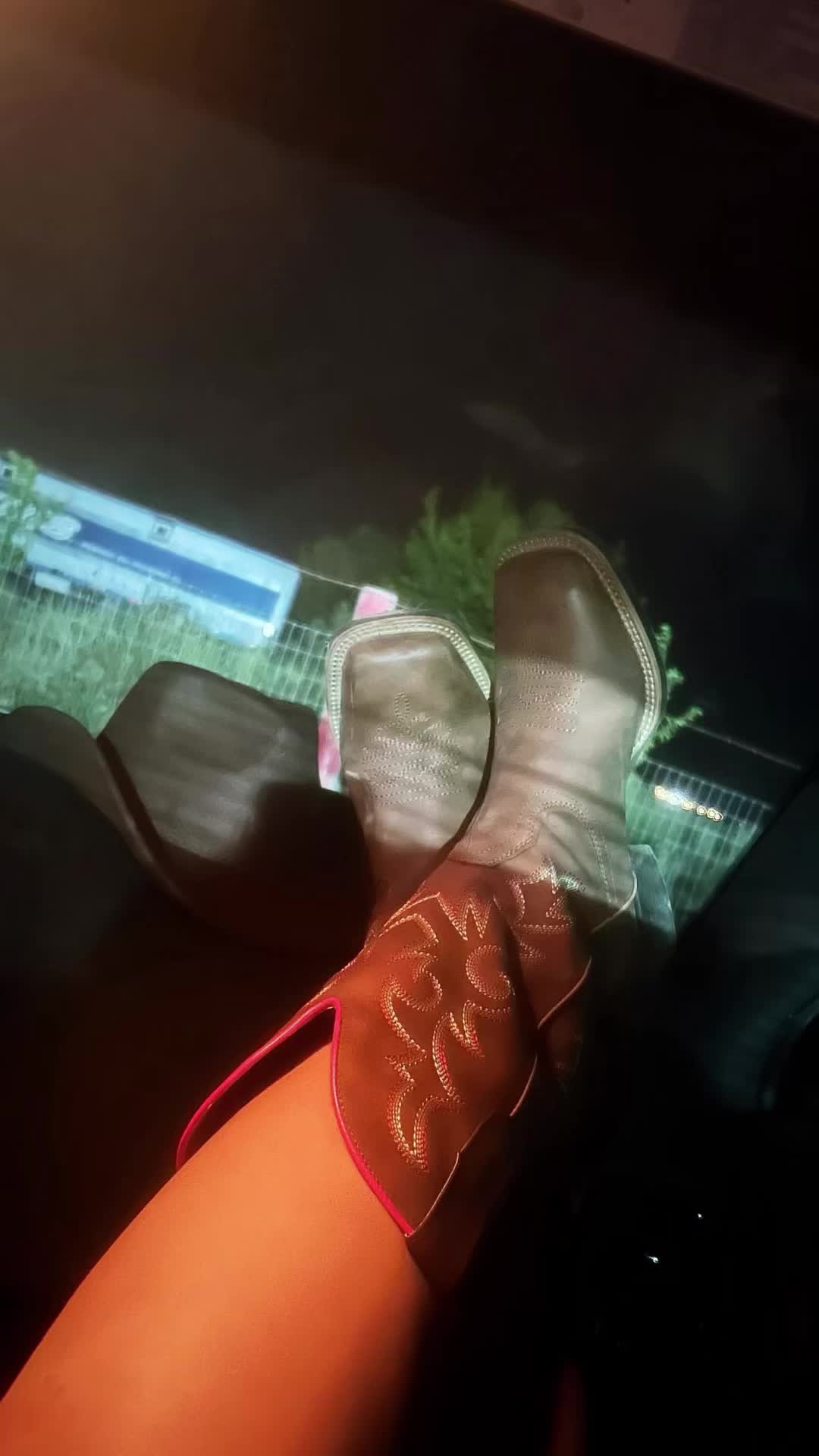 @꧁ 𝓛𝓐 𝓒𝓗𝓘𝓝𝓐 ꧂