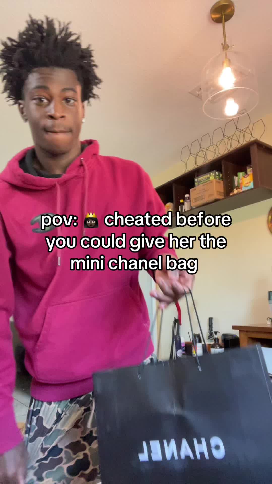 @👣👶🏿 .