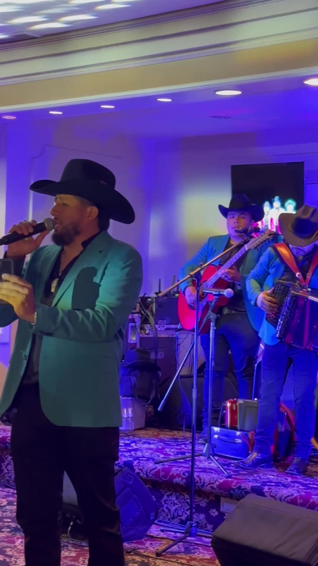 @José Sotelo