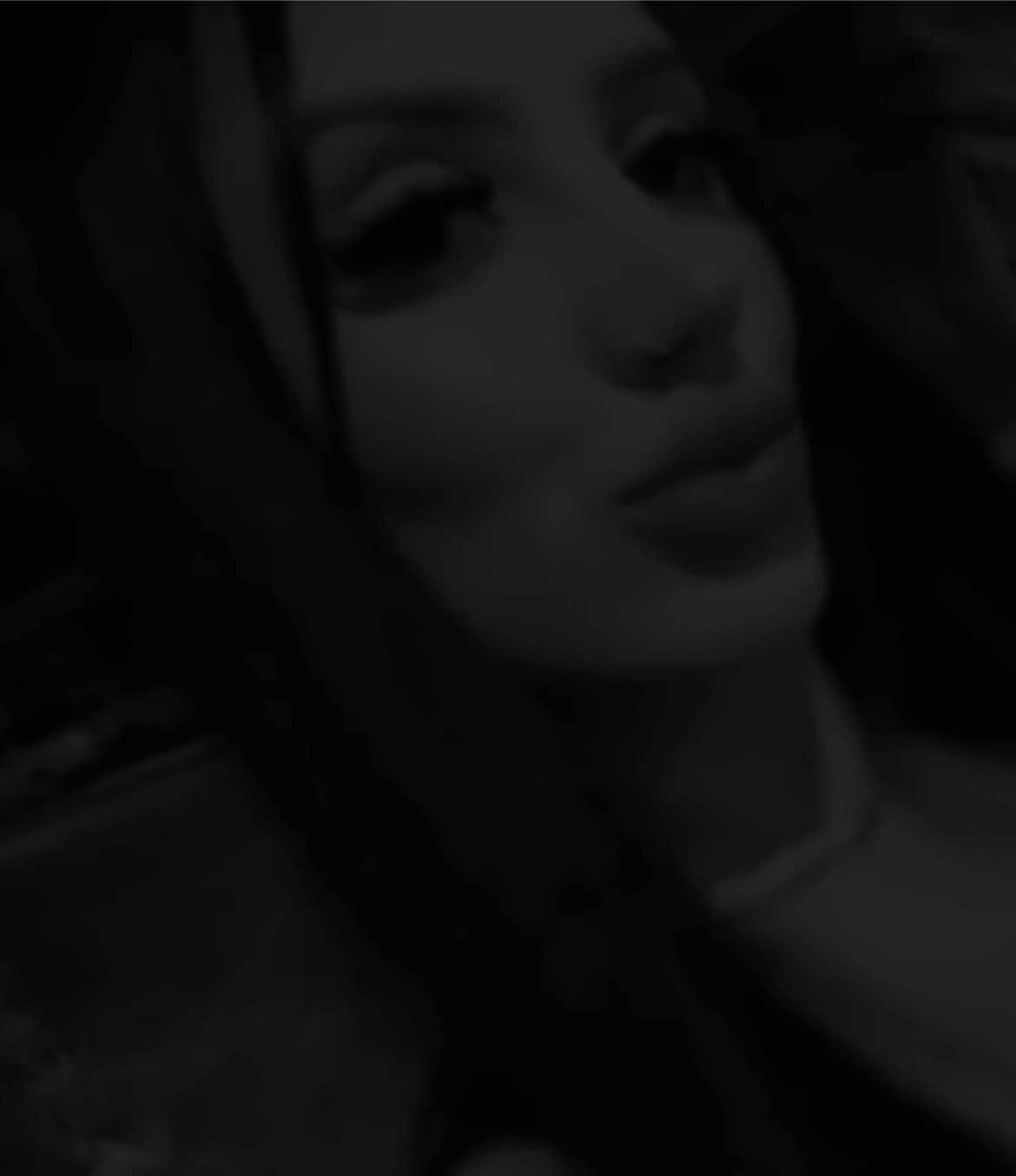 @♱