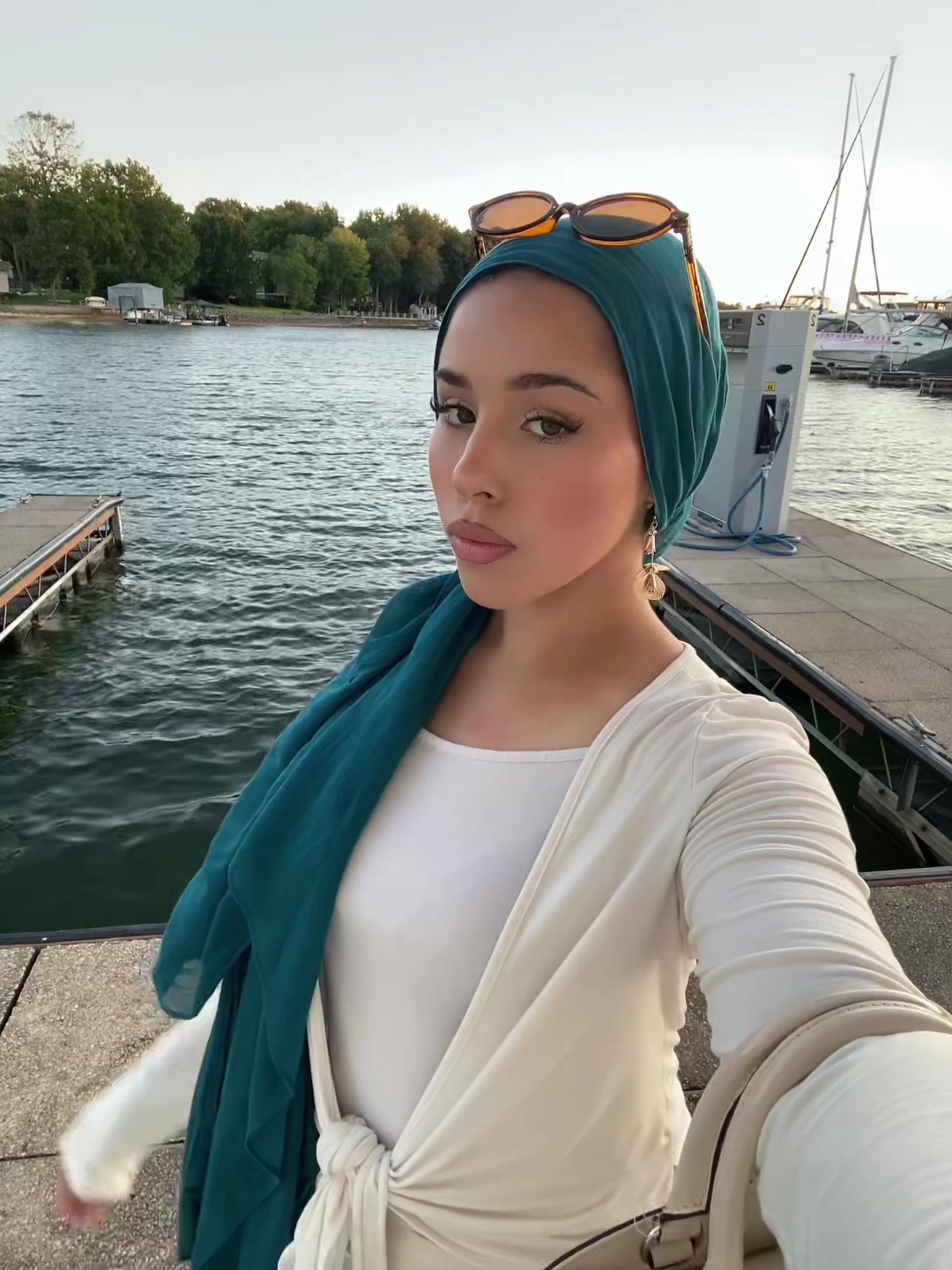 @AMINA ౨ৎ
