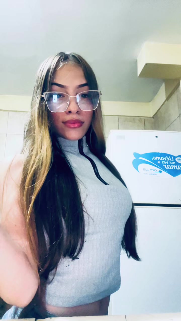 @Paola👑.