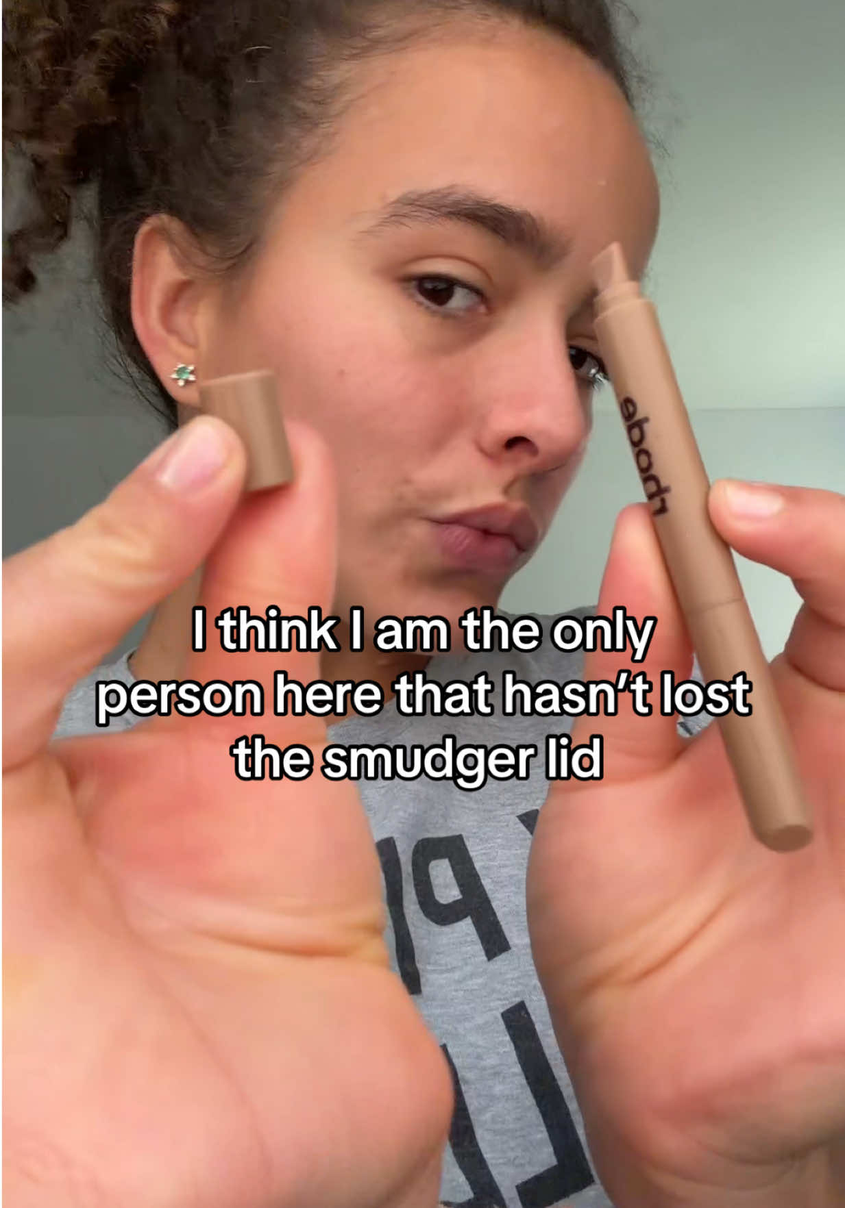 @VALENTINA💜