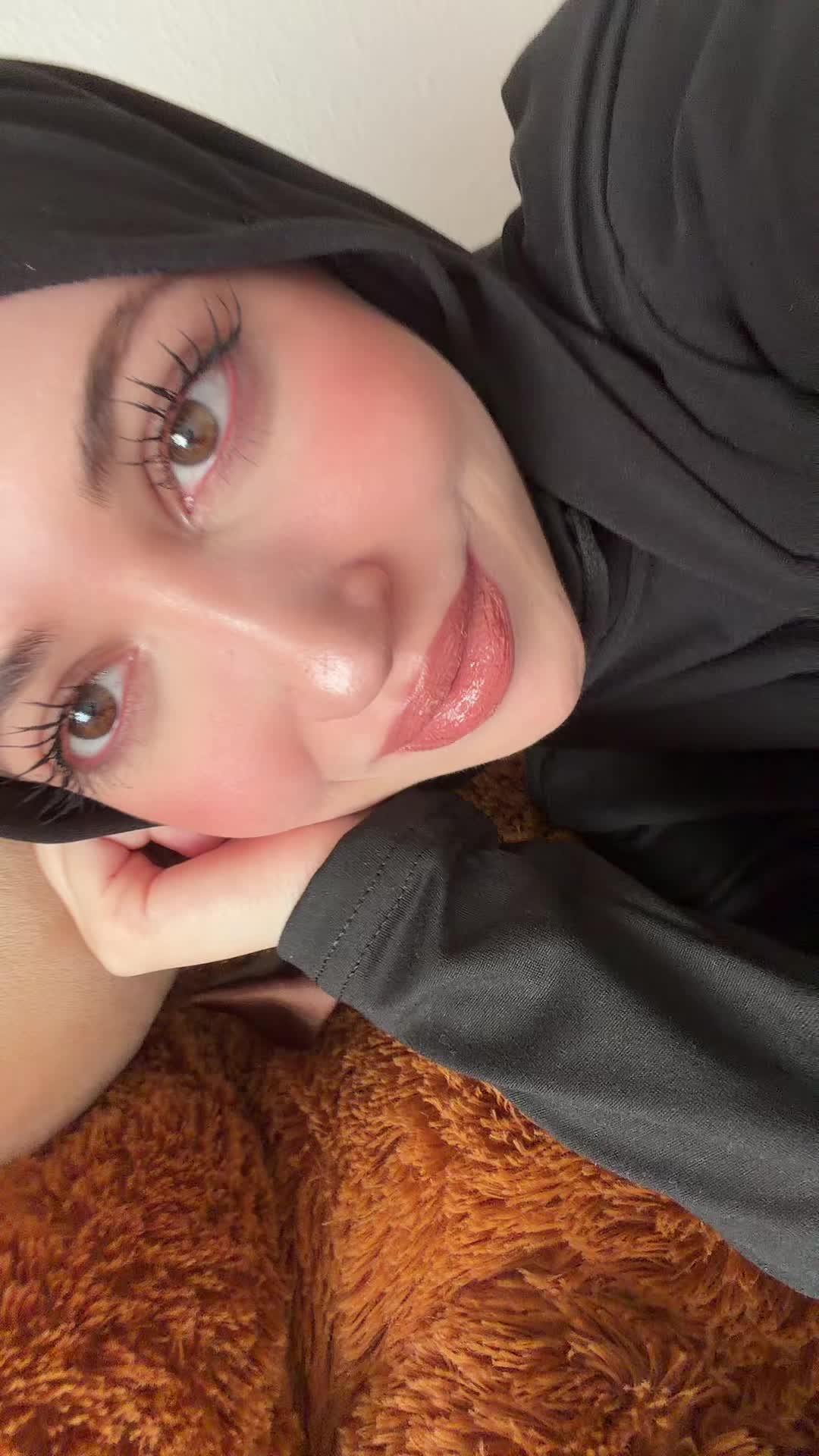 @لين