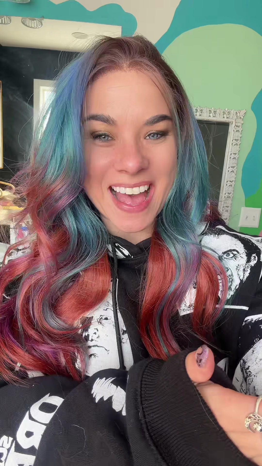 @Elizabeth Wears Wigs ๐ณ๏ธ๐