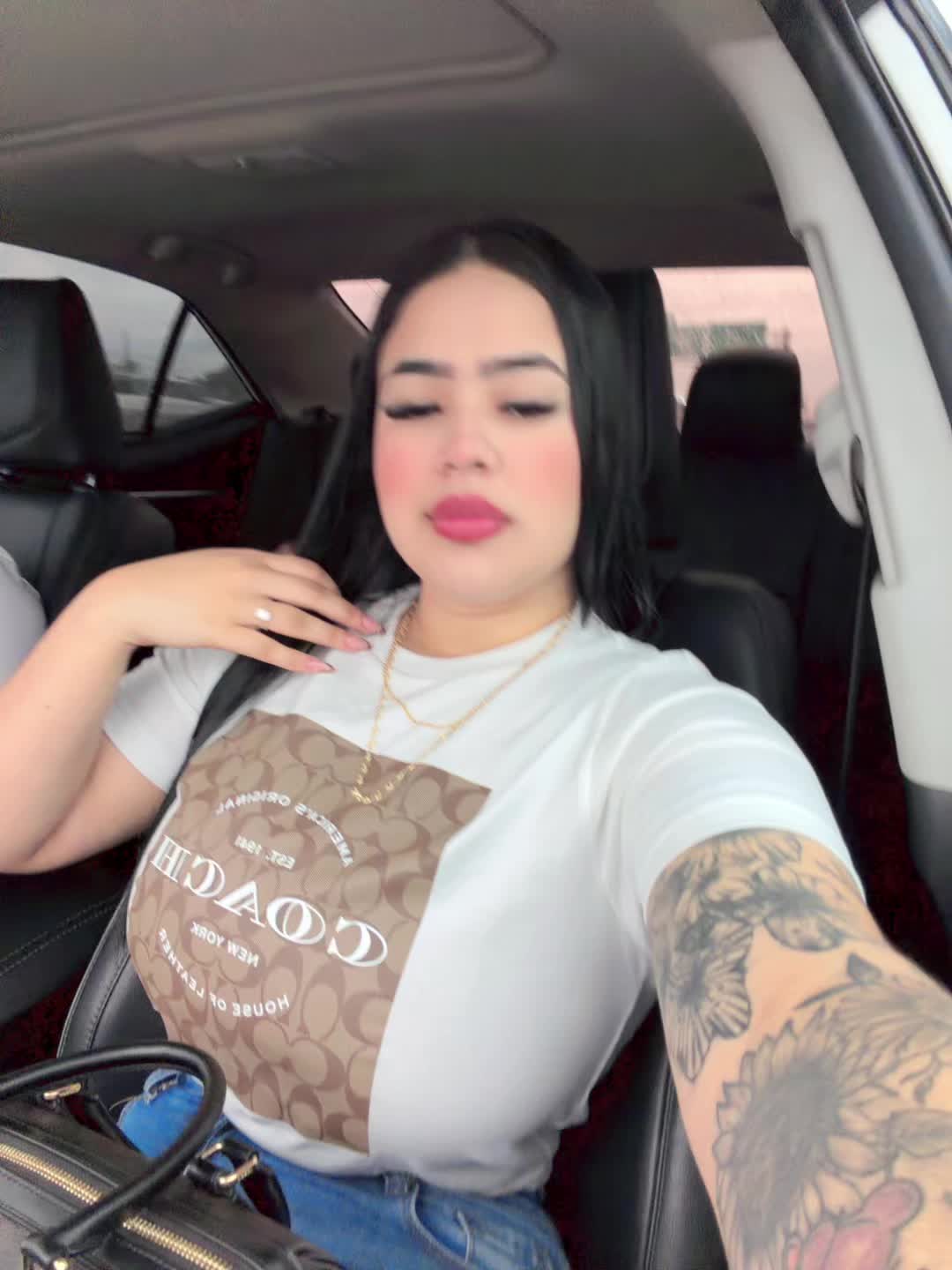 @Roxana👸🏻