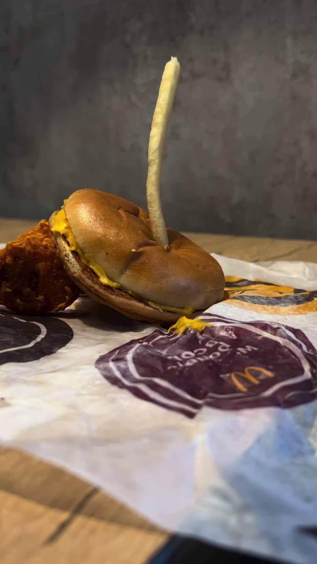 @𝙠𝙚𝙫𝙤𝙣𝙩𝙚