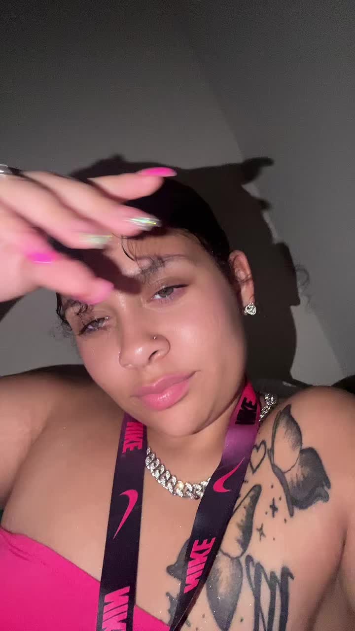 @Pretty_Krissy