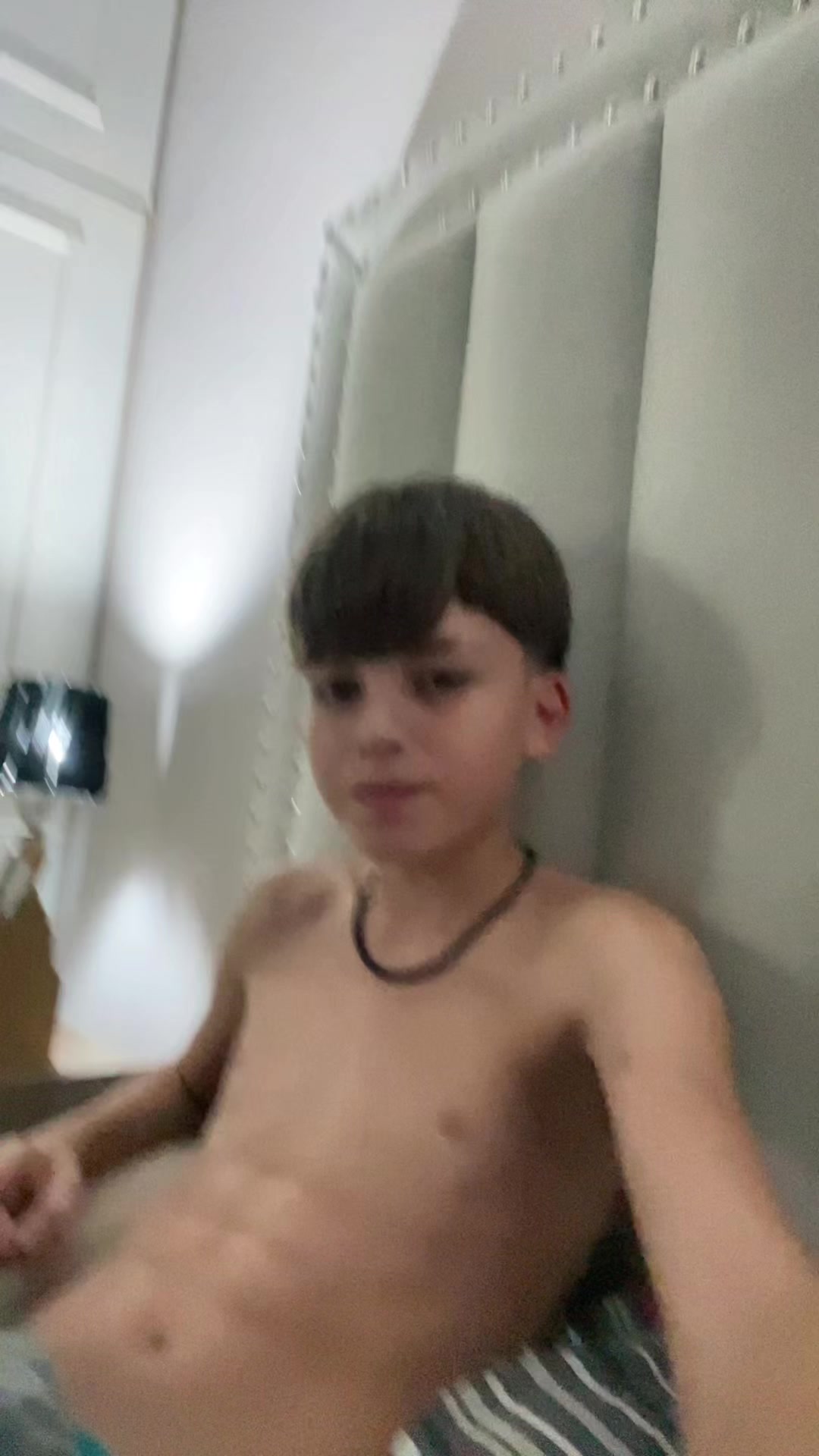@VALENTINO🧢