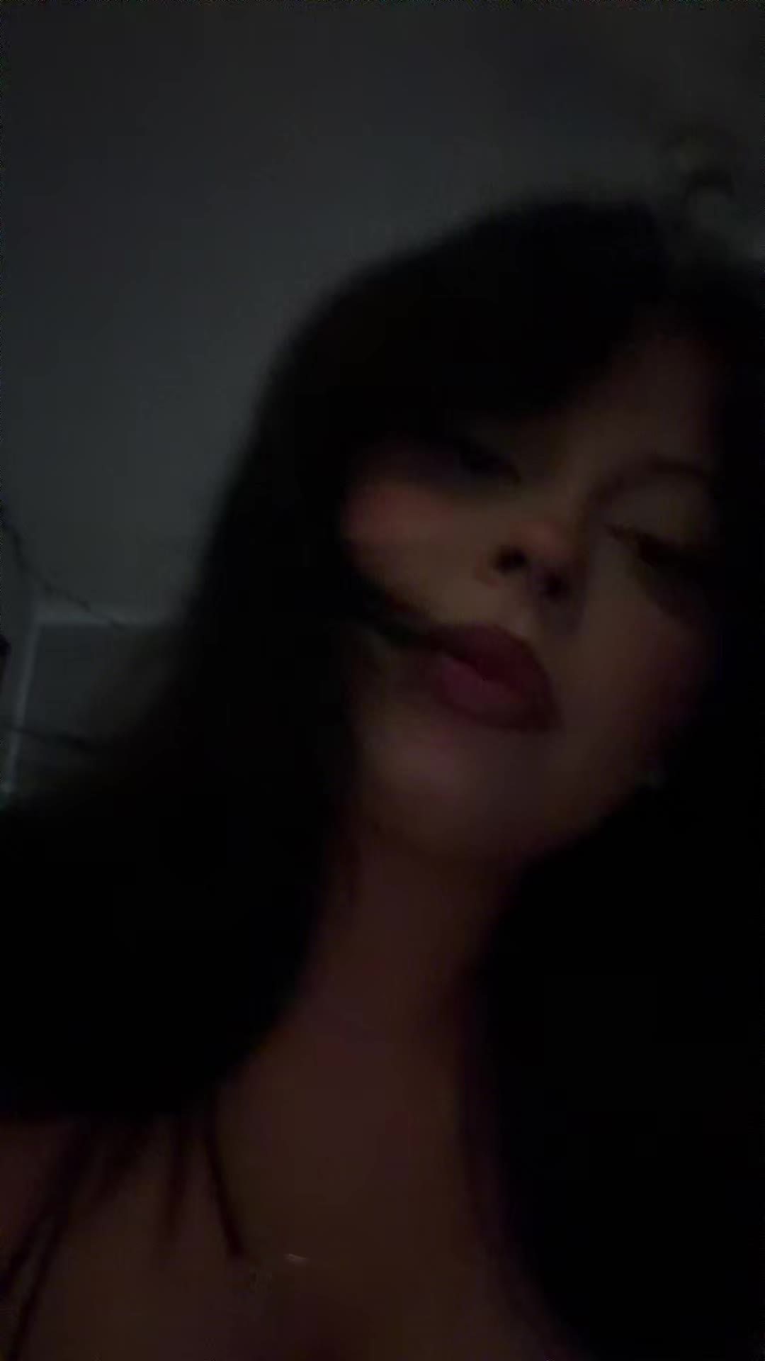 @moni