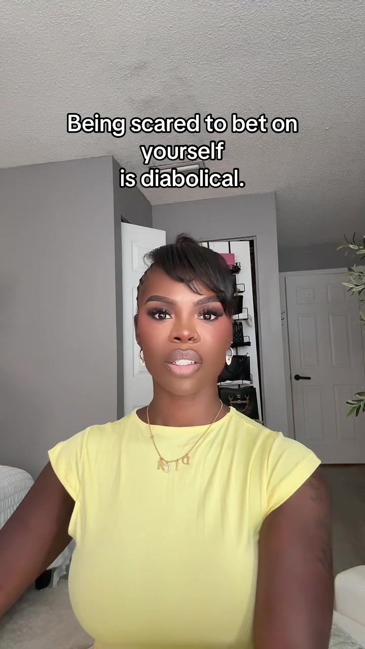 @Thedecidedwoman_