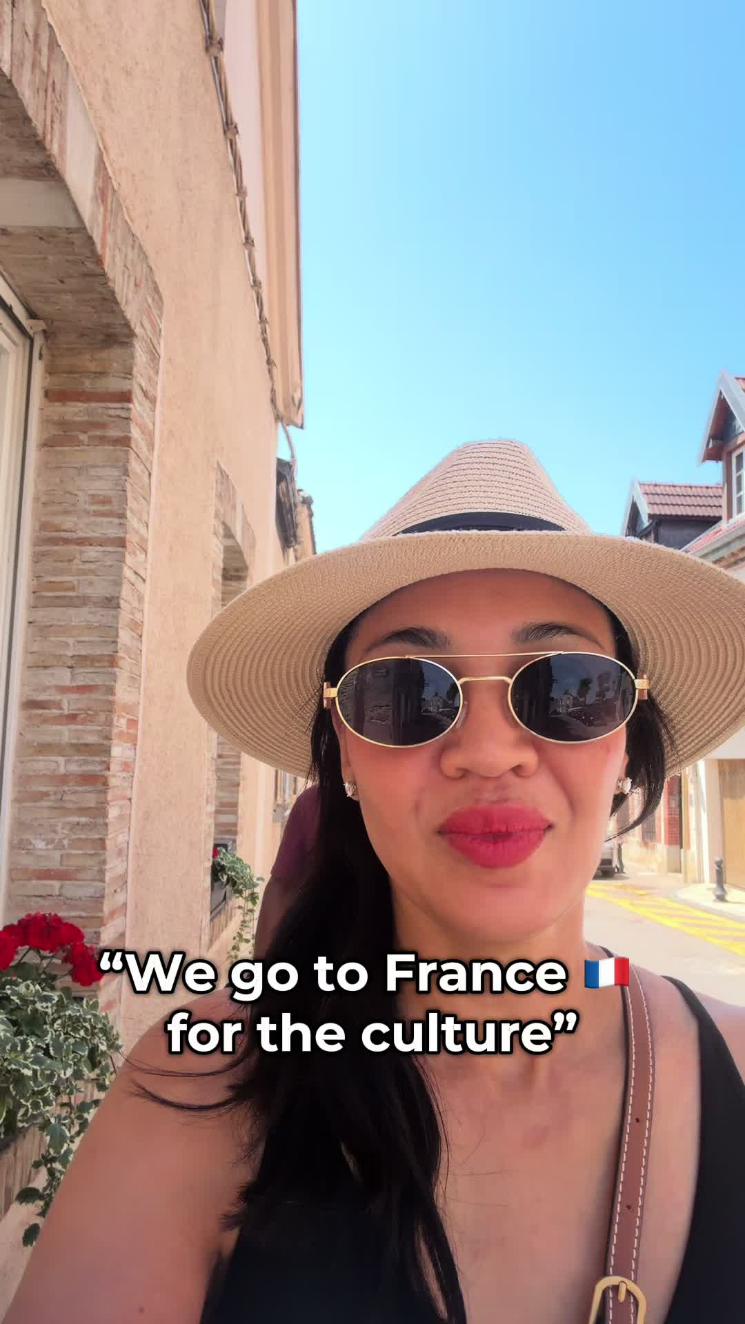 @Ella | travel & style 50+