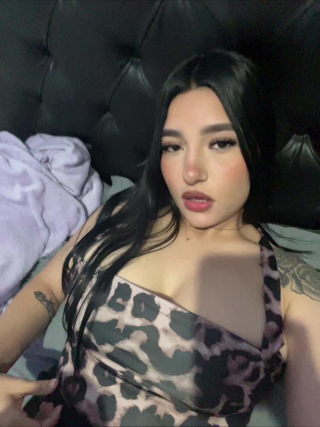 @Valentina🖤
