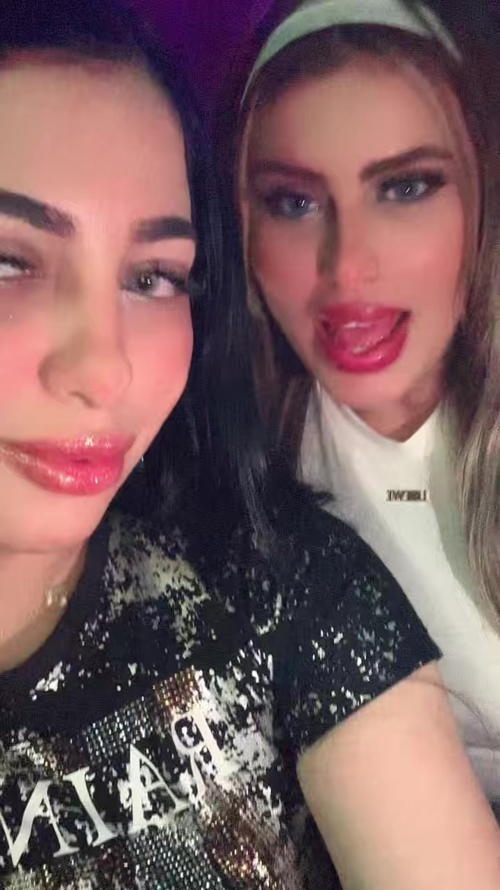 @مغروره ✌️🤭