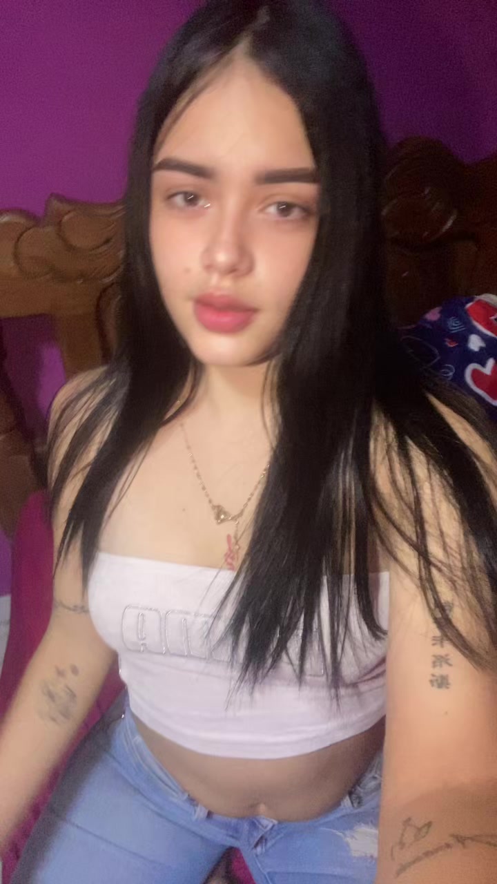 @👸🏻❤️&zwj;🔥