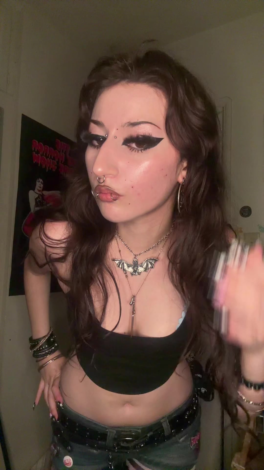 @🦇
