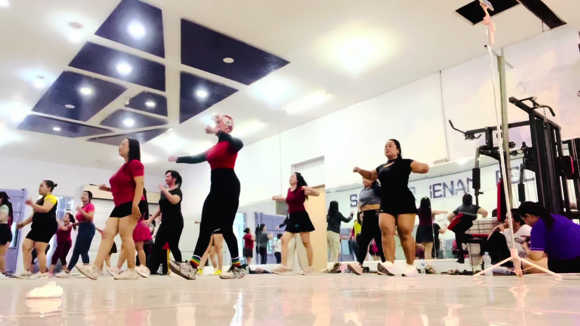 @Suzaninadia