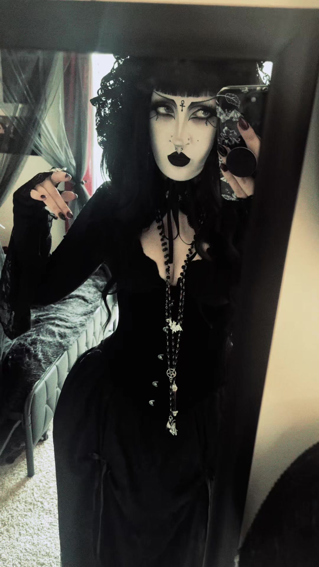 @𝔅𝔦𝒛 ☥🫀