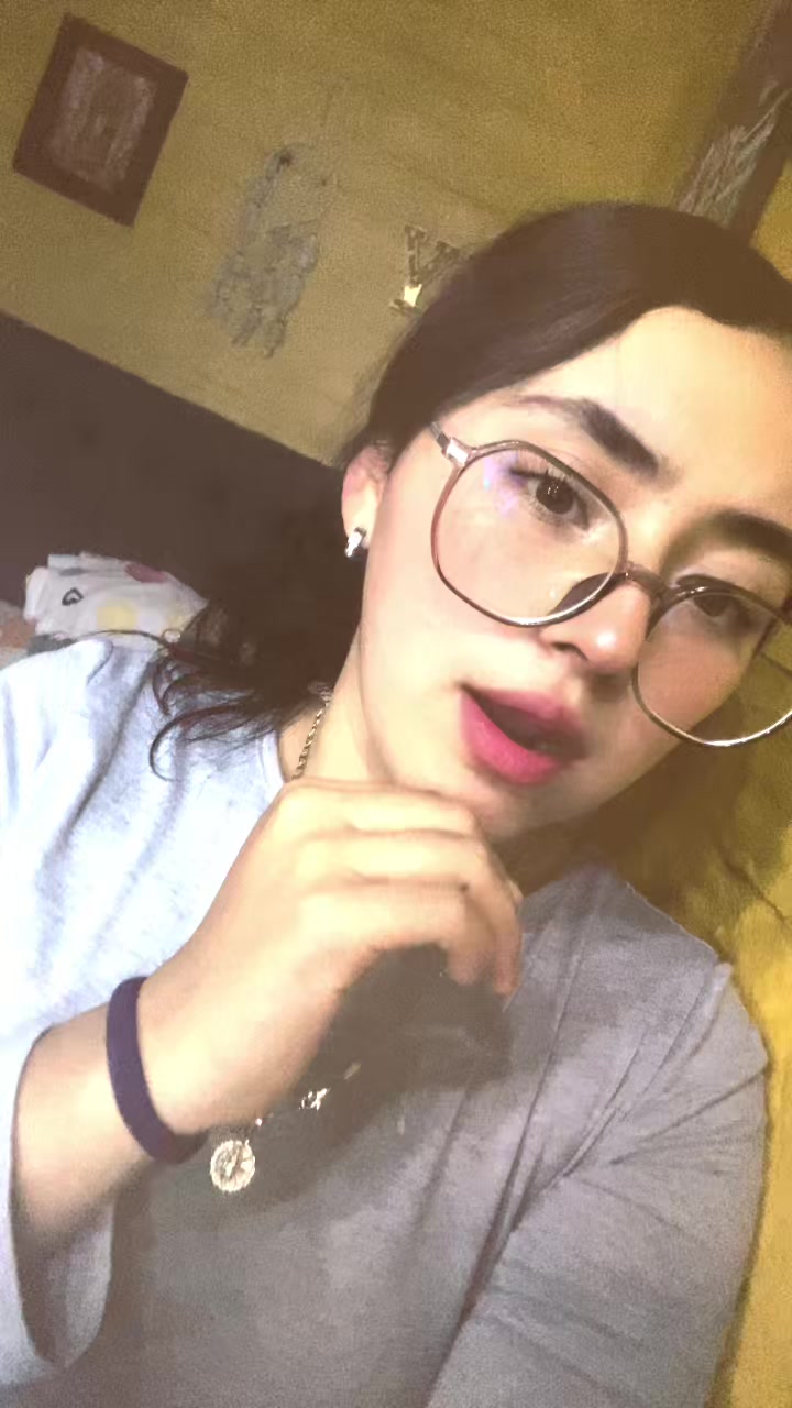 @Yuri González