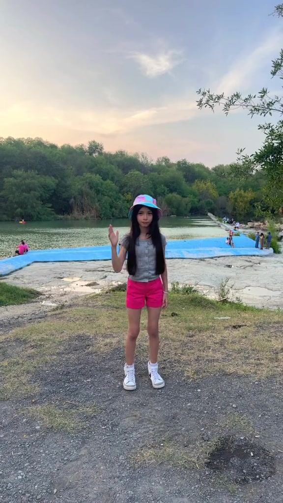 @Elizonditos