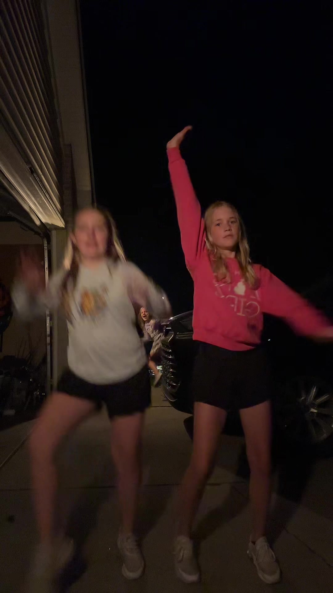 @Lydia&sylvia!!!!!