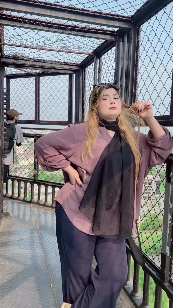 @aroojkhansm