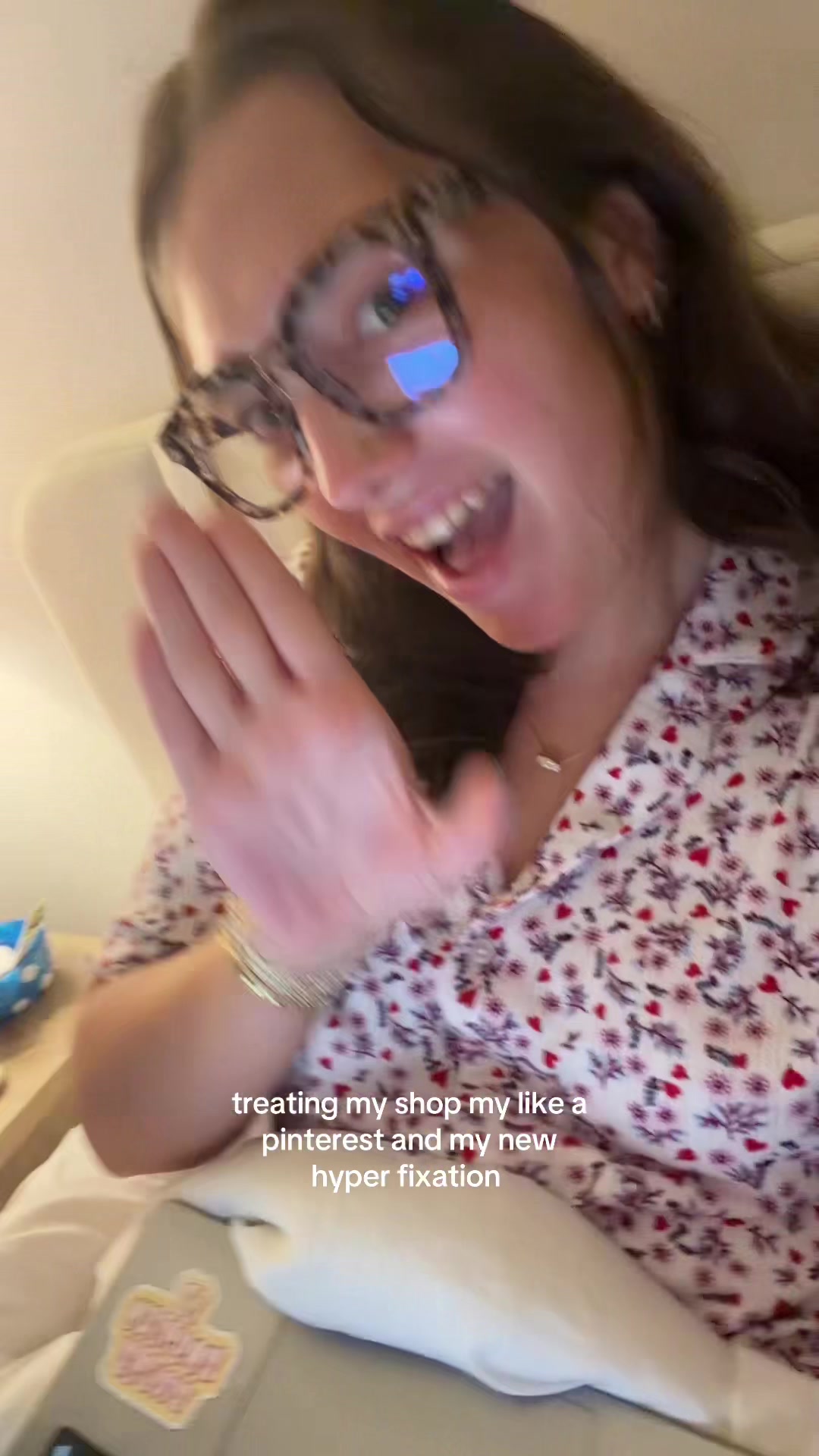 @bella!