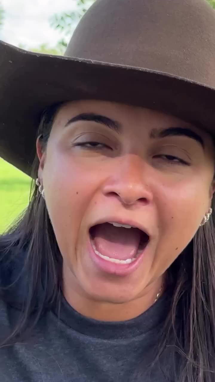 @Talita