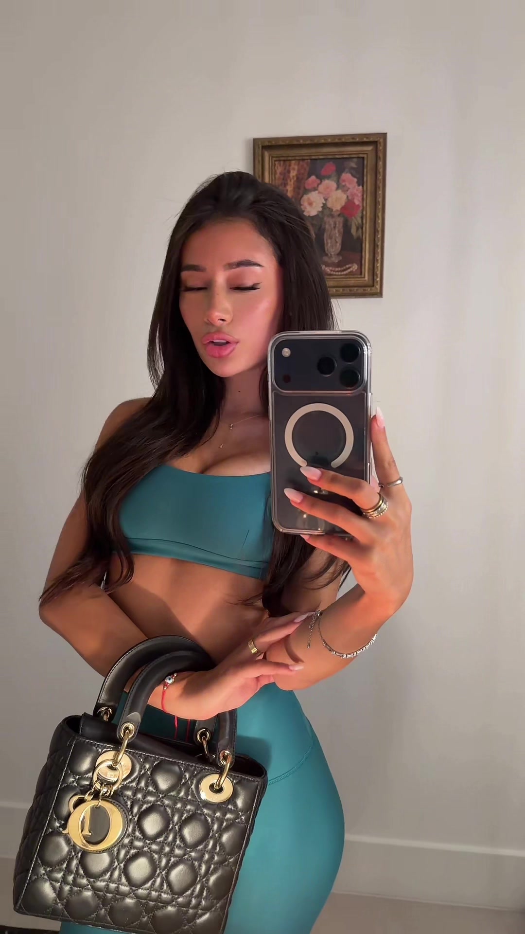 @M💋