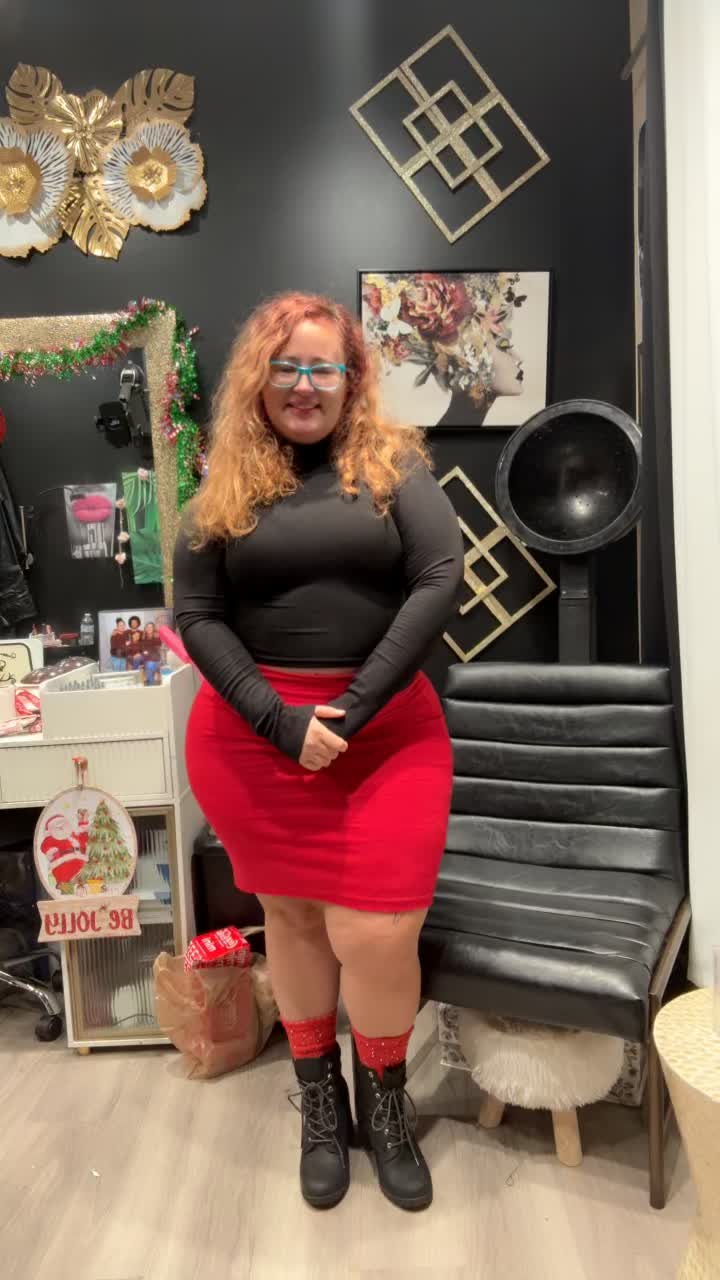 @curvywithcake🍍🌈